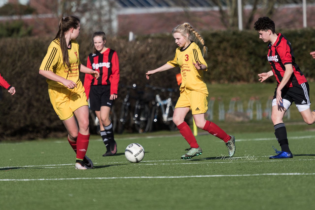 Bild 314 - B-Juniorinnen SG Weststeinburg/Bei - SV Fisia 03 : Ergebnis: 1:2